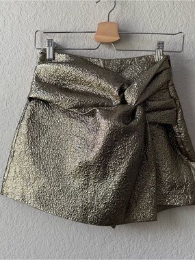 Zara Metallic Gold Textured Mini Skort